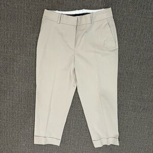 Like new Ann Taylor capri pants with cuff - size 6P